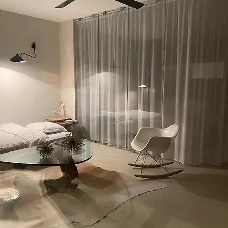 Maison La Roseliere Guest house